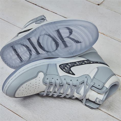 dior worldwide sneakers|where to buy dior sneakers.